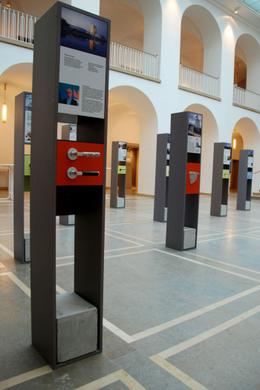Bild zeigt  die Ausstellung von FSB "Begreifbare Baukunst" im LWL-Landeshaus (vergrößerte Bildansicht wird geöffnet)